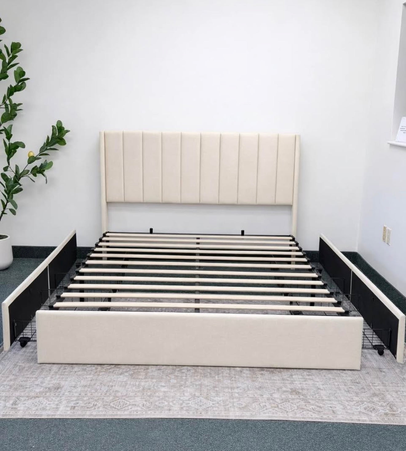 Cream Wingback Upholstered Platform Bed with 4 Drawers